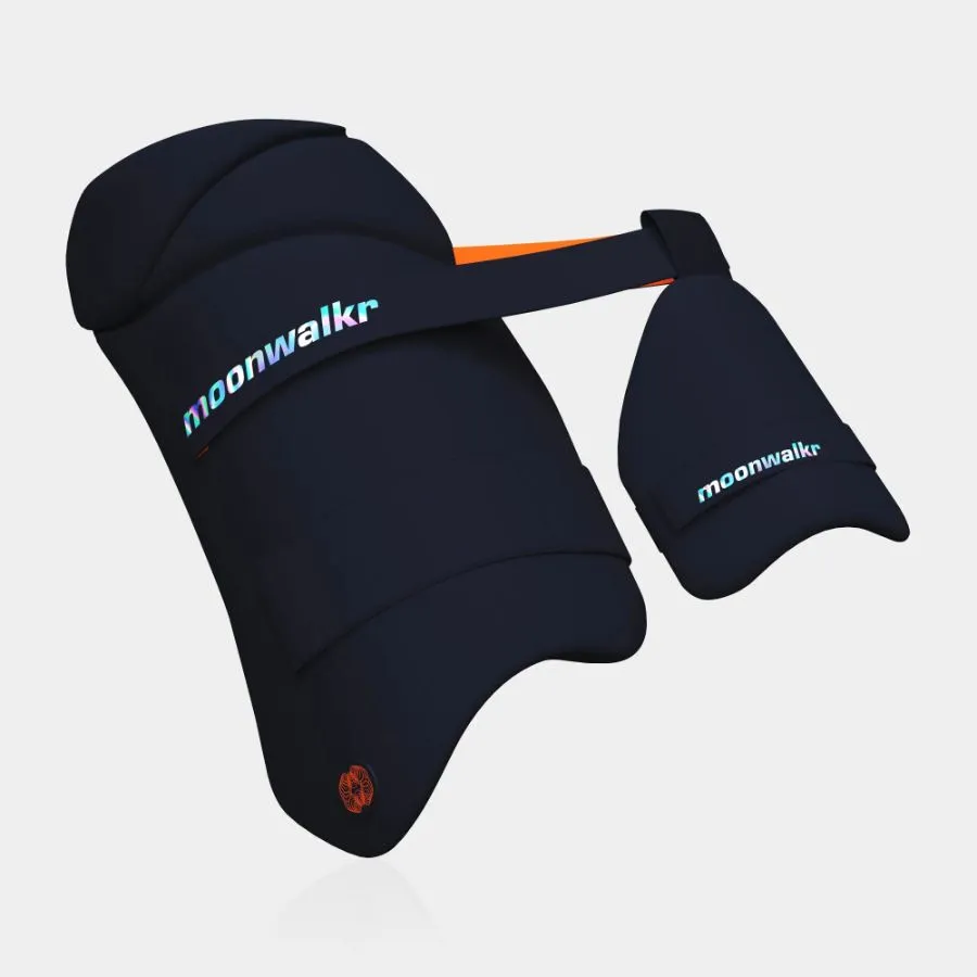Moonwalkr 2.0 Cricket Combo Thigh Guard (Right Hand, Medium)